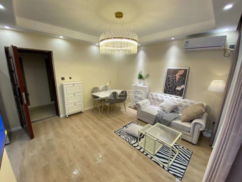 祁秀雅苑9445996客厅图2