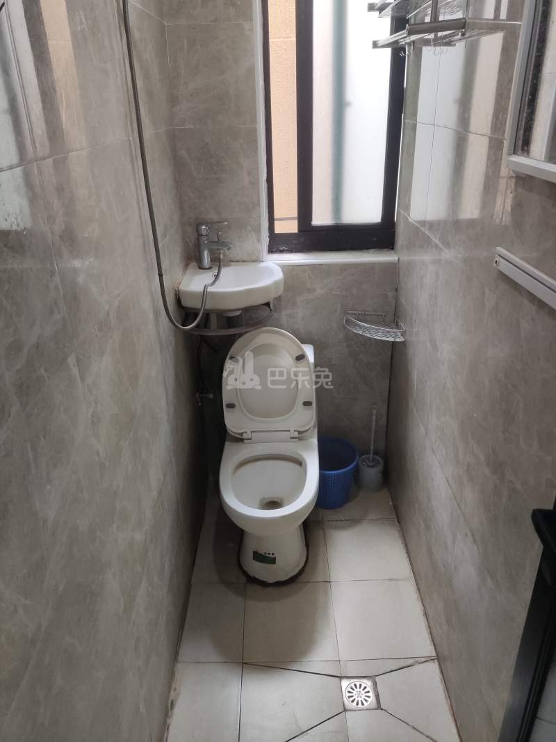 江通苑9447331卫生间图7