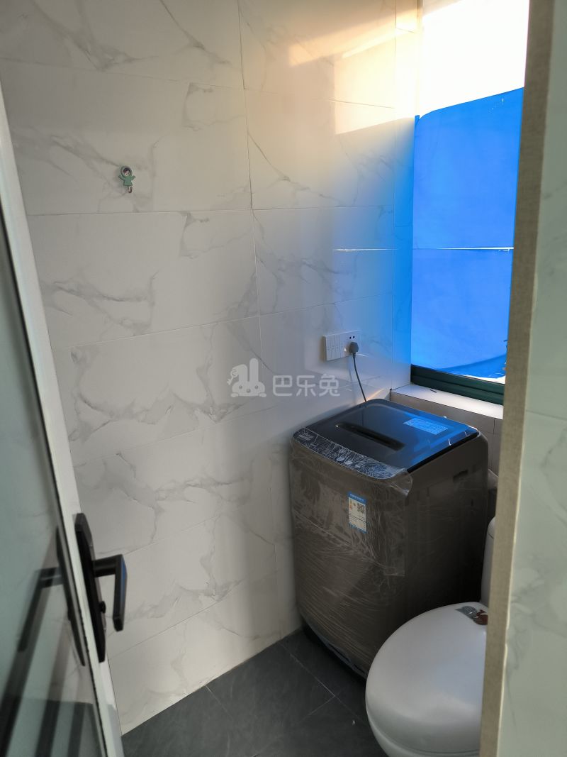 太平家园9455012卫生间图5