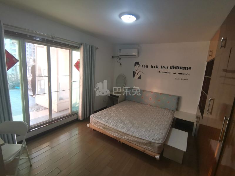 阳光棕榈园9456604卧室图0