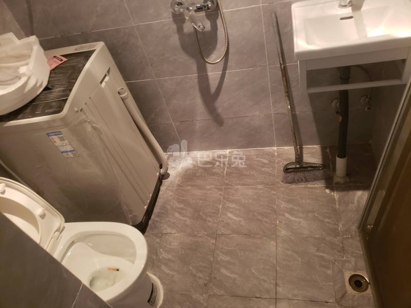 山水人家彩云天9467513卫生间图5