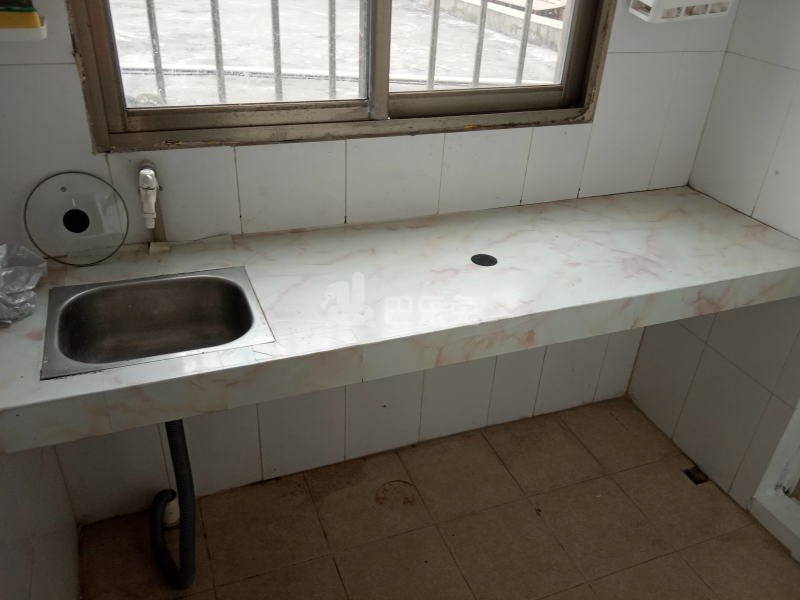 温馨家园（大石礼村北约街二巷6号）9478032卧室图4