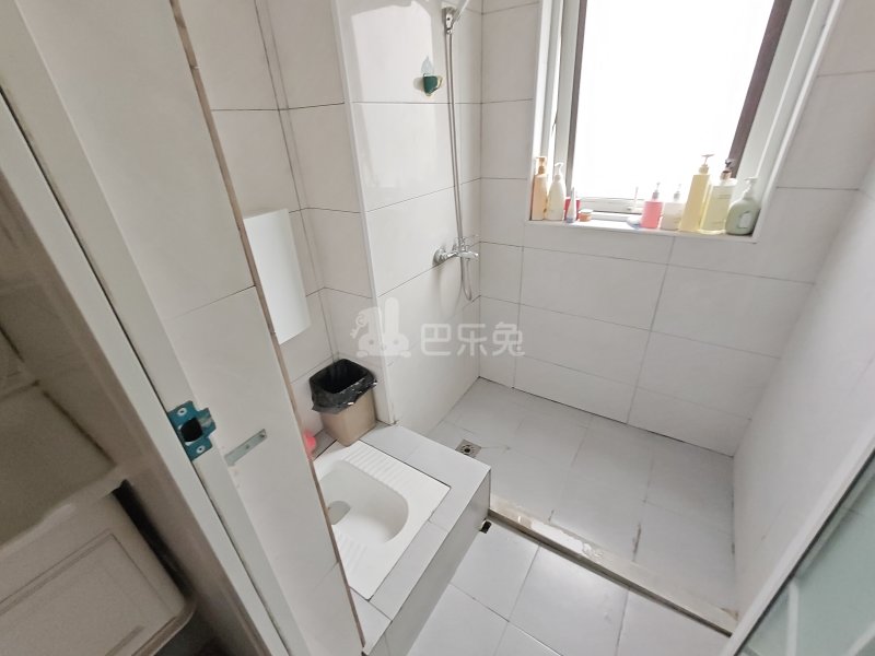 绿地象屿德馨嘉苑（苏河公园）9480700卫生间图9