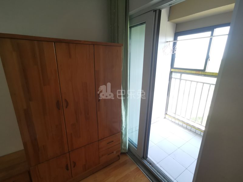 绿地象屿德馨嘉苑（苏河公园）9480700卧室图3