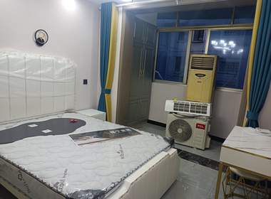 凌四小区 1室1厅1卫