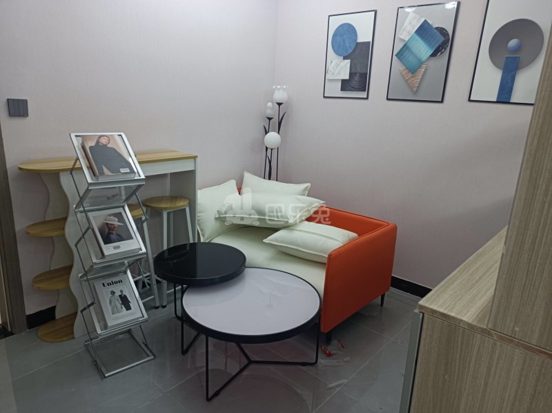 凌四小区9483877卧室图4