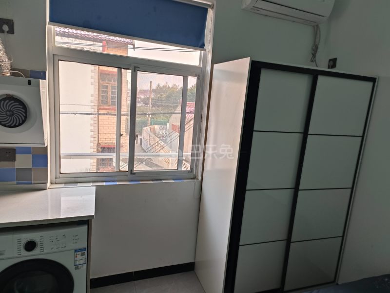 新星村黄家圈（民房）9485209卧室图0