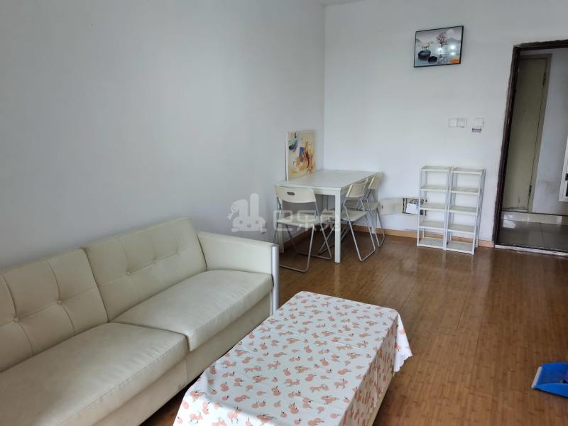 绿地U时代9494435客厅图8