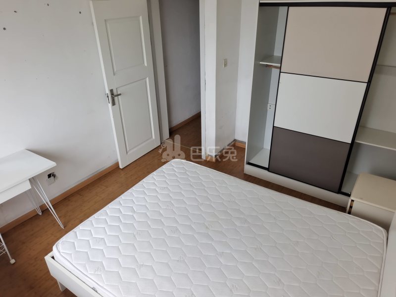 绿地U时代9494435卧室图3