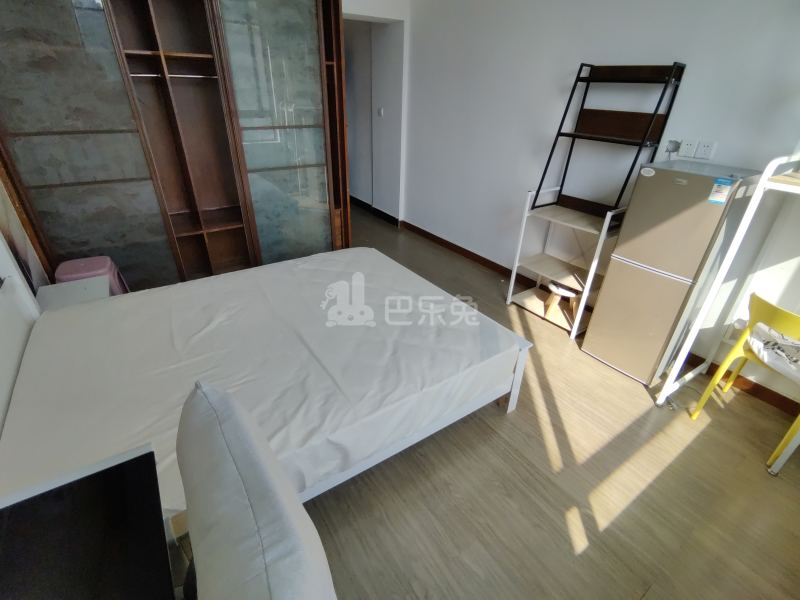 西郊家园（青浦）9498534卧室图3