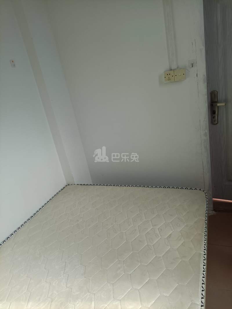 植村二路十二巷3号9510038卧室图2