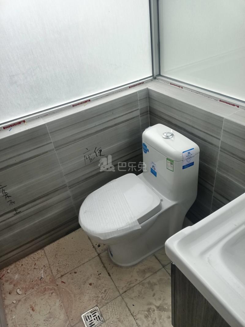 粤商公寓（沙涌北一街二巷12号）9511198卫生间图4