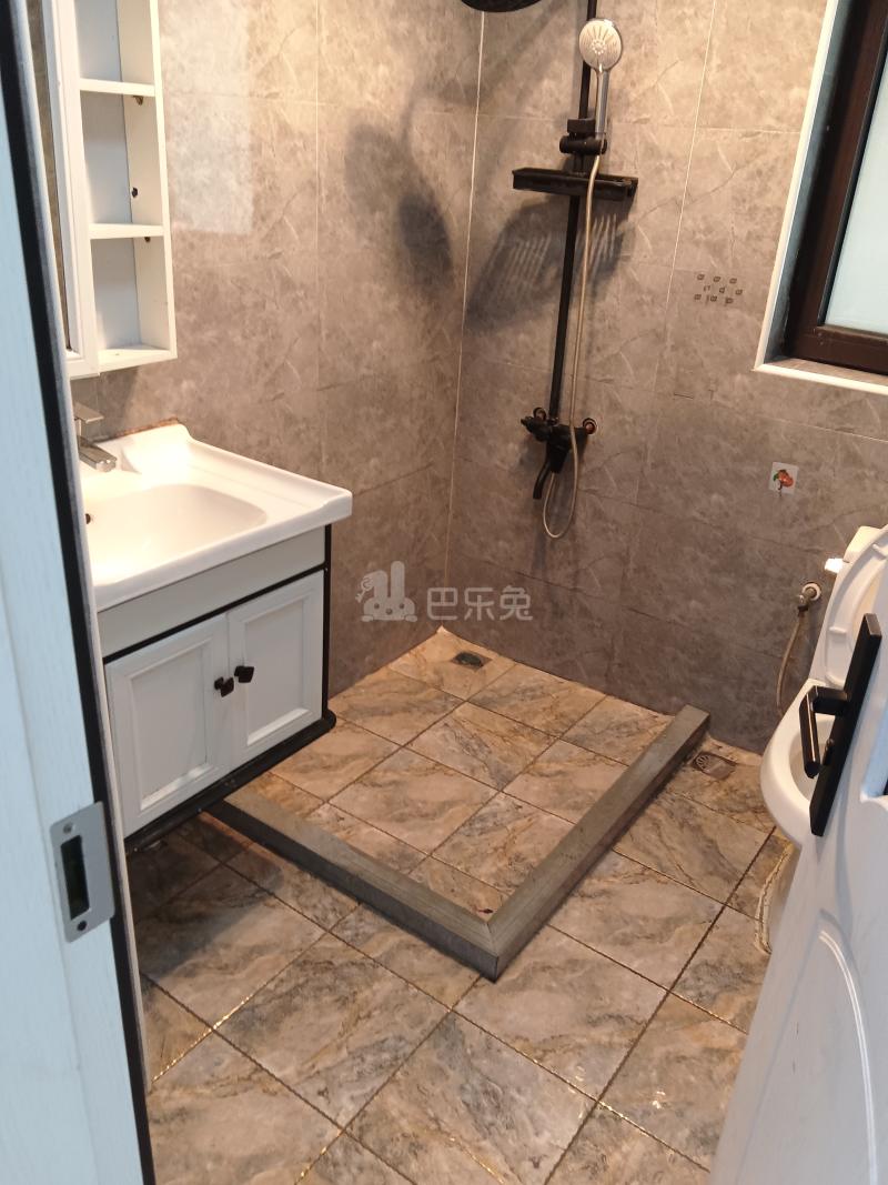 江通苑9523117卫生间图4