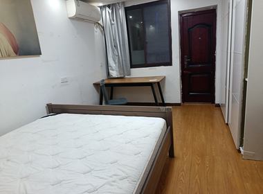 三门路358弄小区 1室1厅1卫