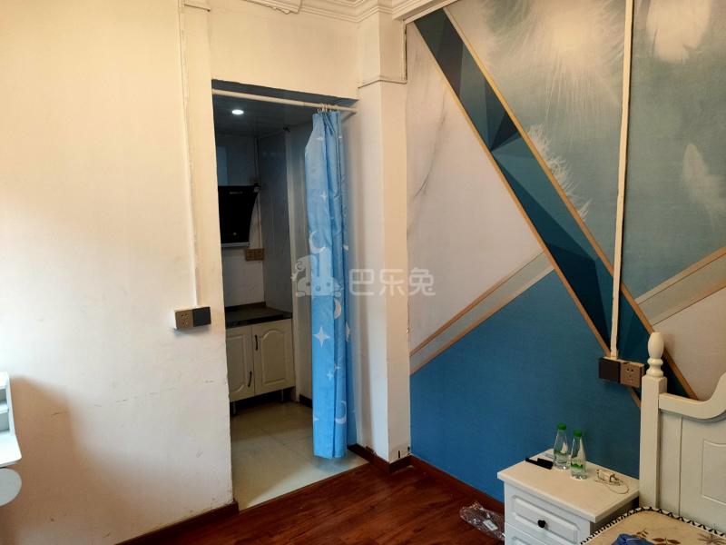 九龙仓君廷9527777卧室图2