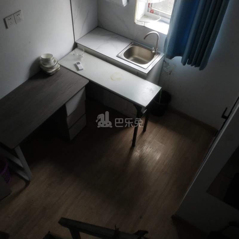 北桥新建街12号9531122卧室图3