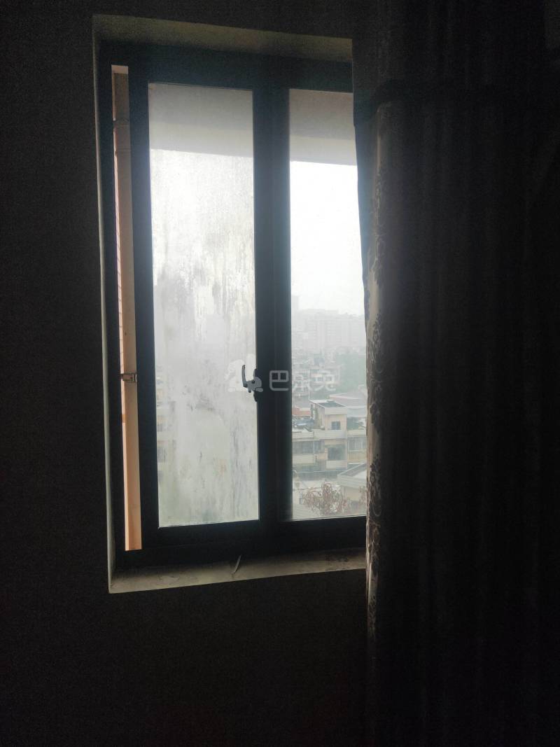 钱塘名都9531320卧室窗户图6