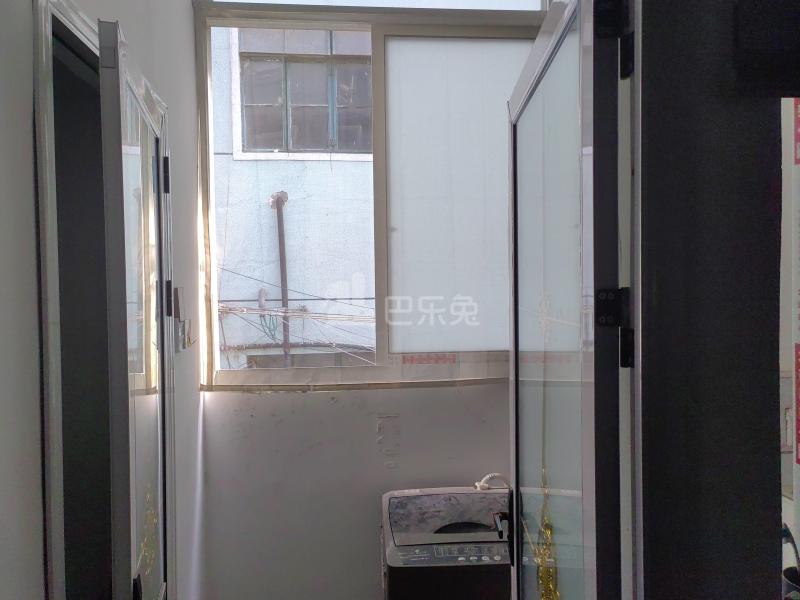 北桥新建街12号9532002卧室窗户图8