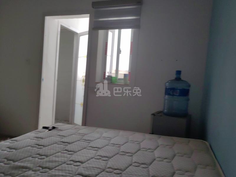 北桥新建街12号9532002卧室图1