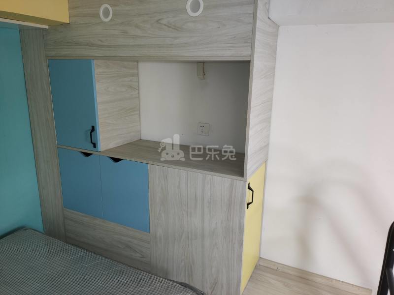 番禺员岗村西河坊大街28号9537143卧室图2