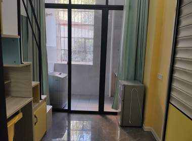 番禺员岗村西河坊大街28号 