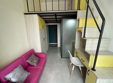 番禺员岗村西河坊大街28号 