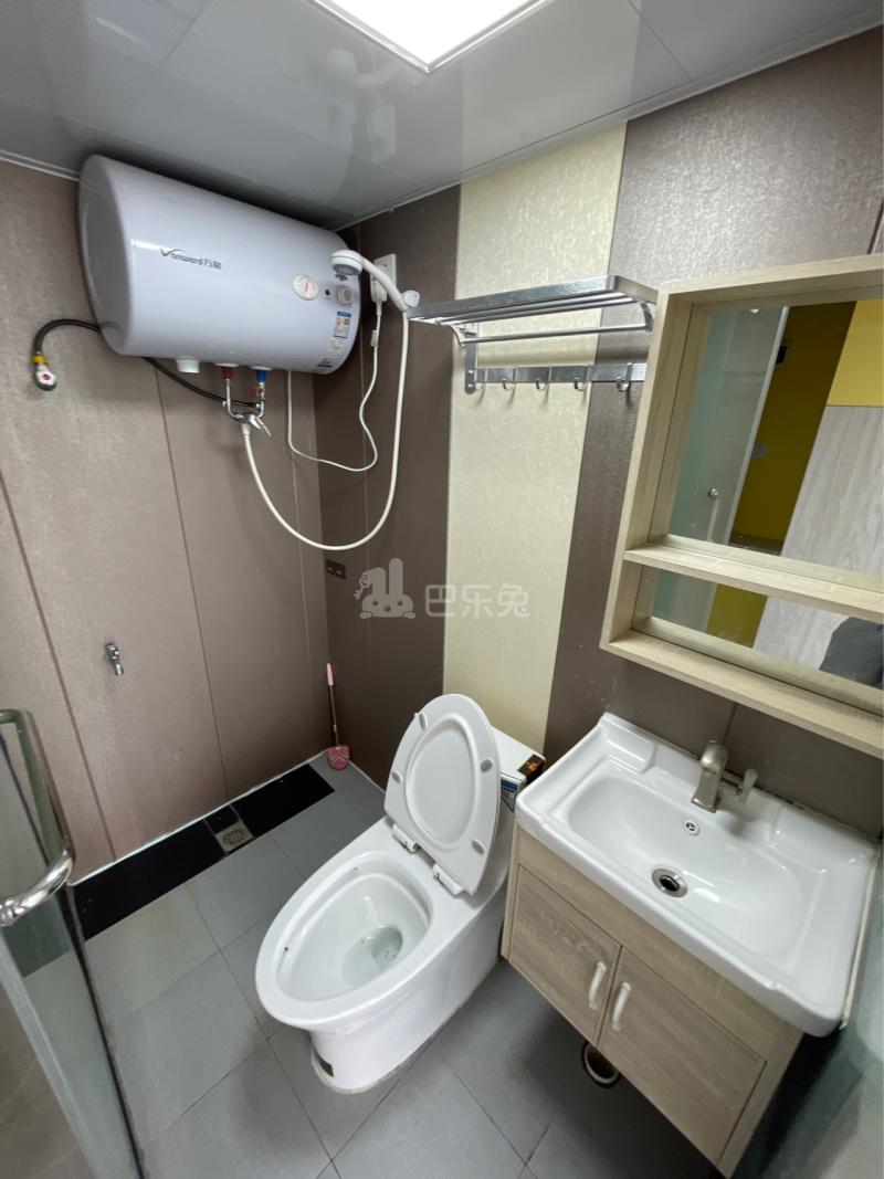 番禺员岗村西河坊大街28号9537160卫生间图4