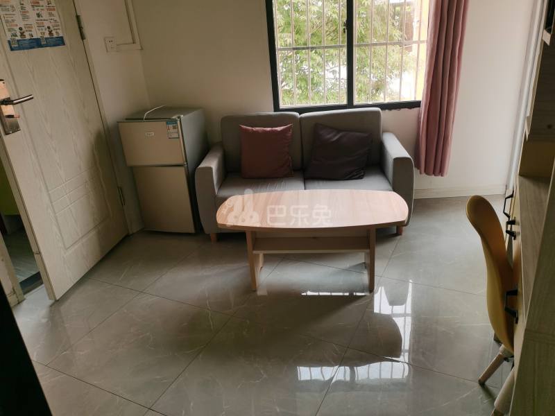 番禺员岗村西河坊大街28号9537161客厅图8