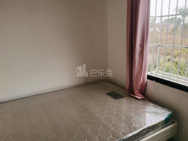 番禺员岗村西河坊大街28号9537161卧室图0