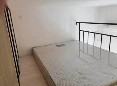 番禺员岗村西河坊大街28号 