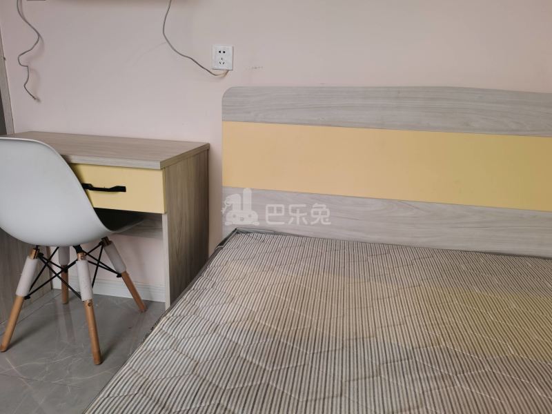 番禺员岗村西河坊大街28号9537161卧室图3