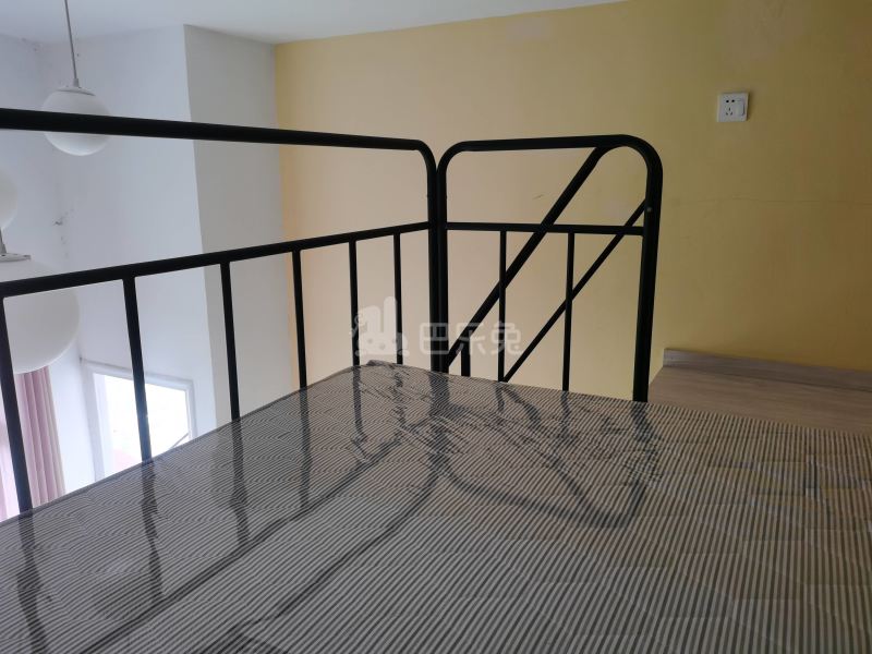 番禺员岗村西河坊大街28号9537161卧室图5