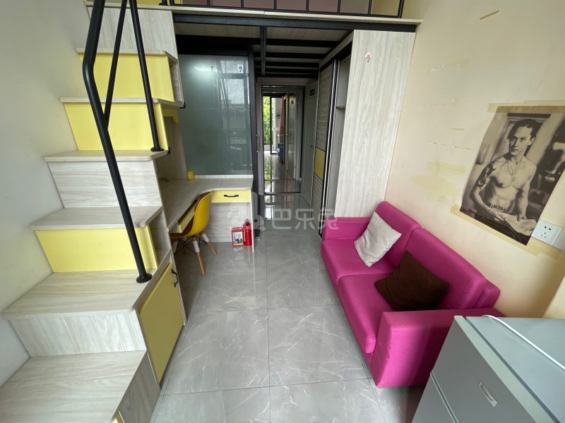 番禺员岗村西河坊大街28号9537177卧室图1