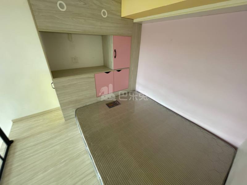 番禺员岗村西河坊大街28号9537177卧室图3