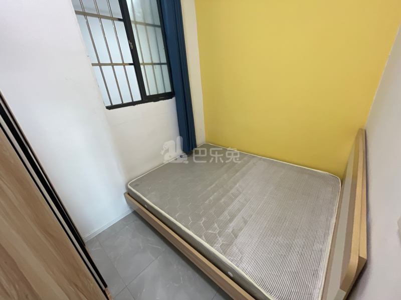 番禺员岗村西河坊大街28号9537180卧室图0