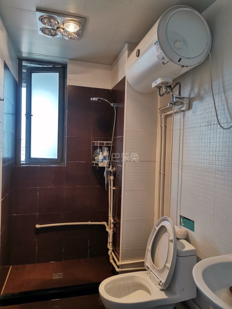 华侨城七期9539663卫生间图10