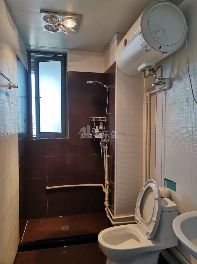 华侨城七期9539663卫生间图11