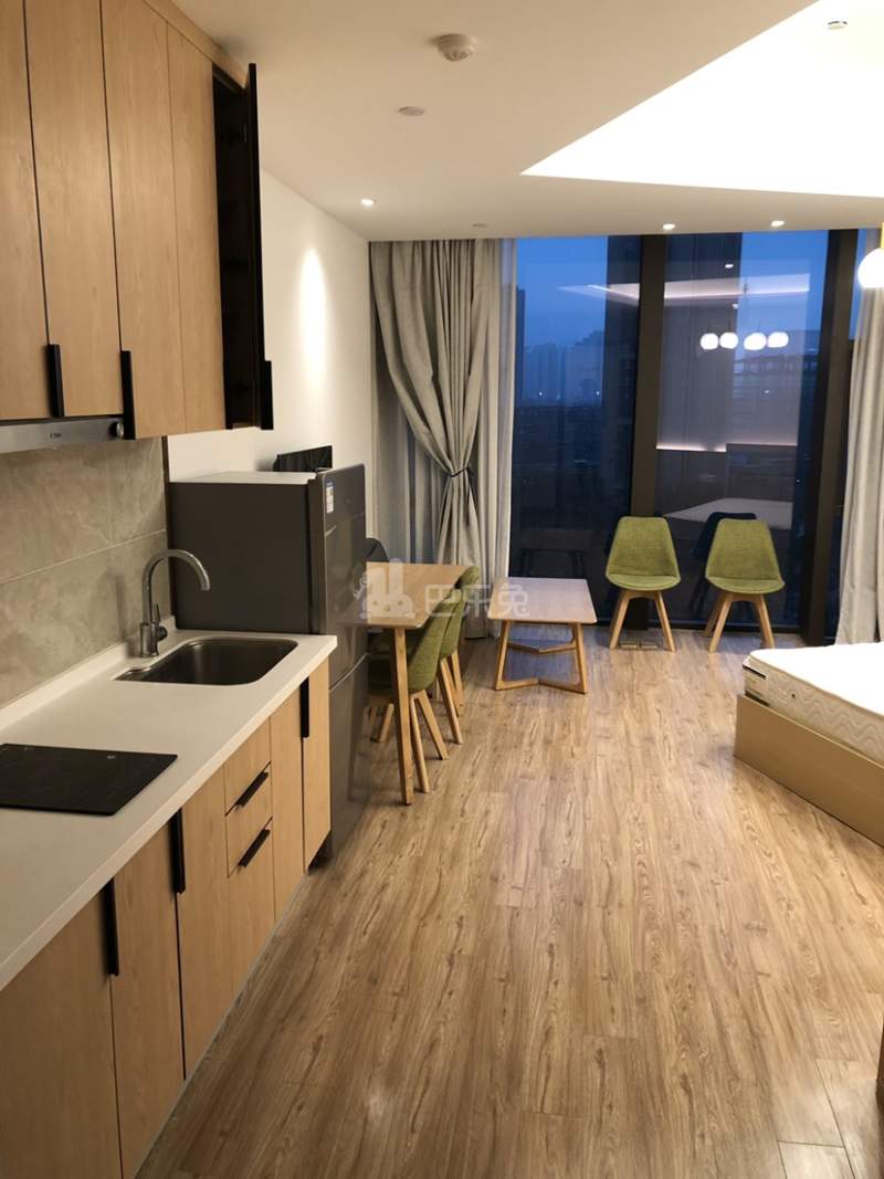 绿地旭辉城9541136厨房图3