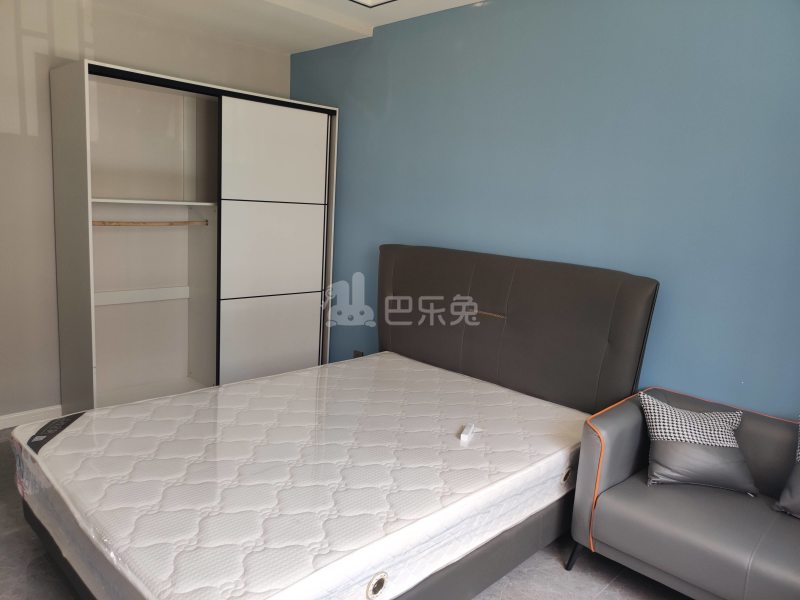 卫春苑9547390卧室图3