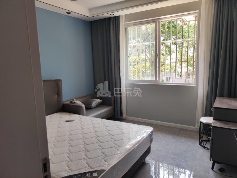 卫春苑9547390卧室图0