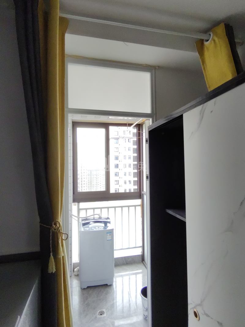 仓溢景苑9549083卧室窗户图7