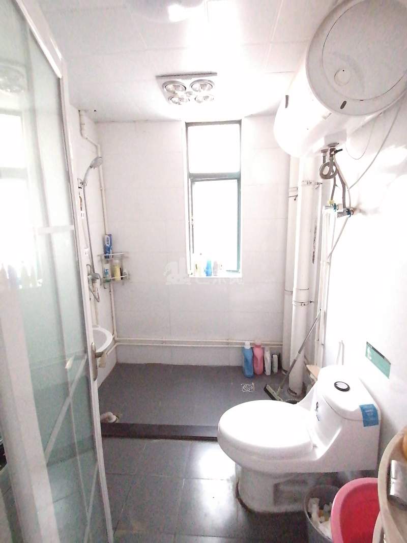 罗秀苑南区9553466卫生间图1