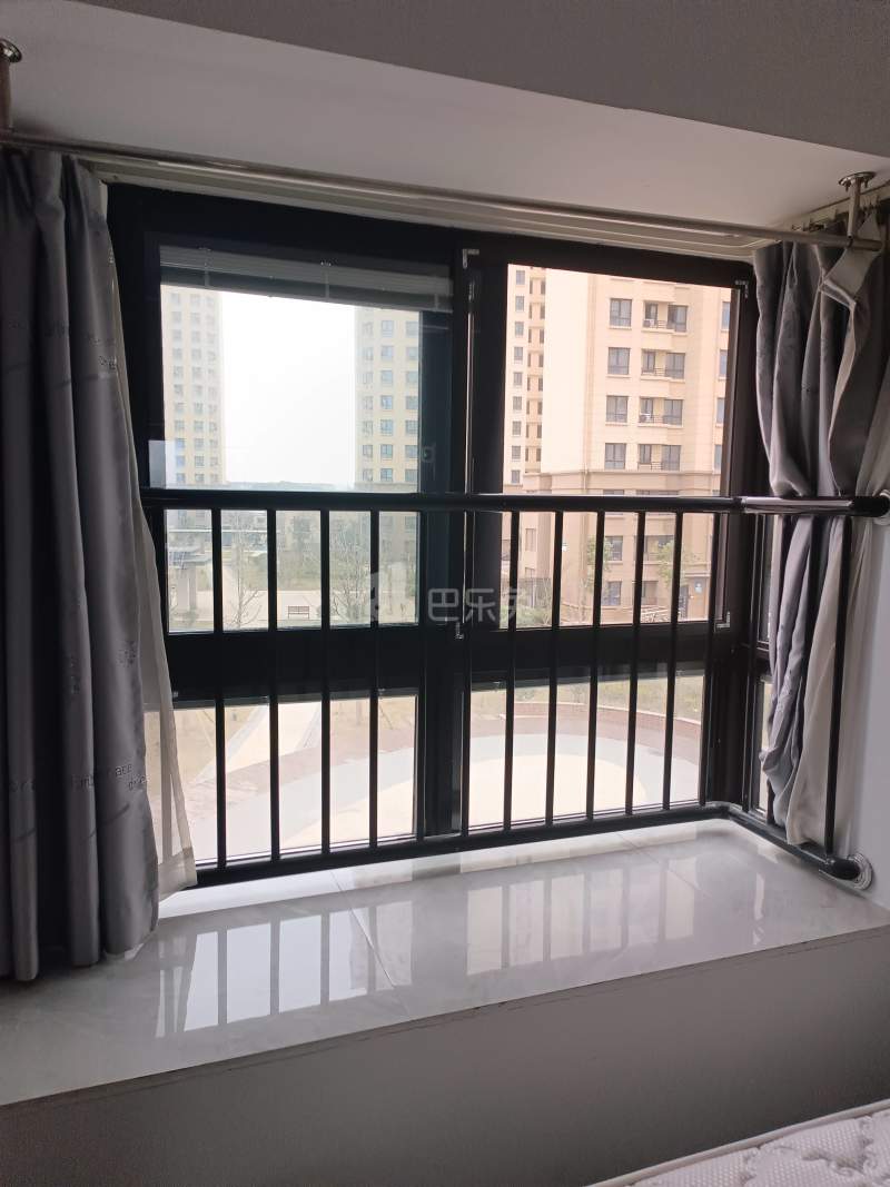 尚德苑9556255卧室窗户图8