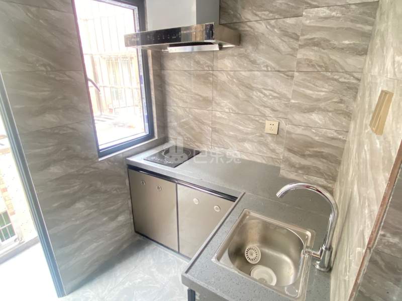 长湴北街18号A栋9557612厨房图4