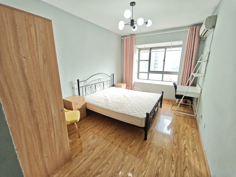 鑫苑国际城市花园9558359卧室图0