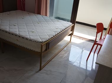 江通苑 3室1厅1卫