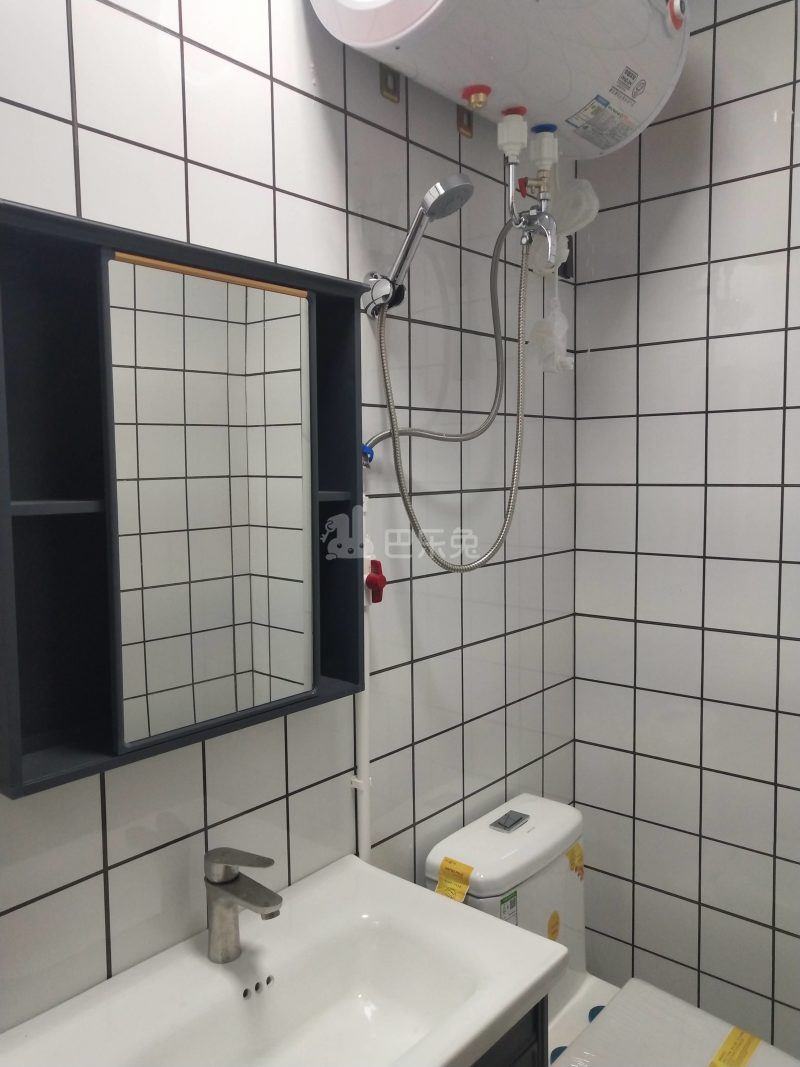 上社胡岗新村五巷7号9565318卫生间图8
