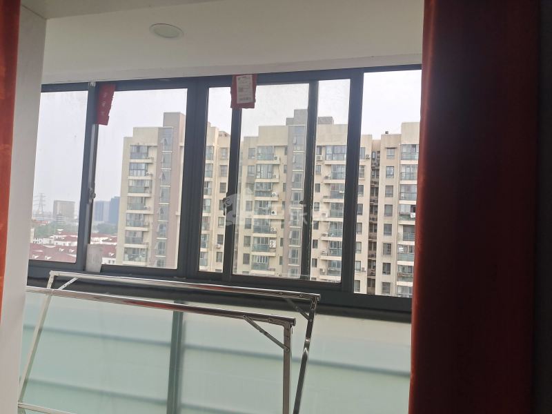 嘉城新航域（华江嘉城）9575684卧室窗户图8