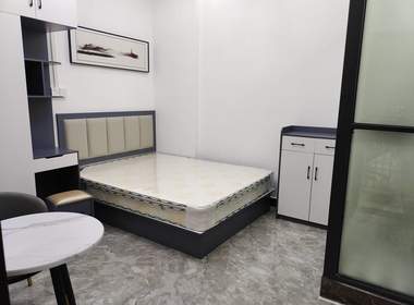 百兴园八巷2号 1室0厅1卫