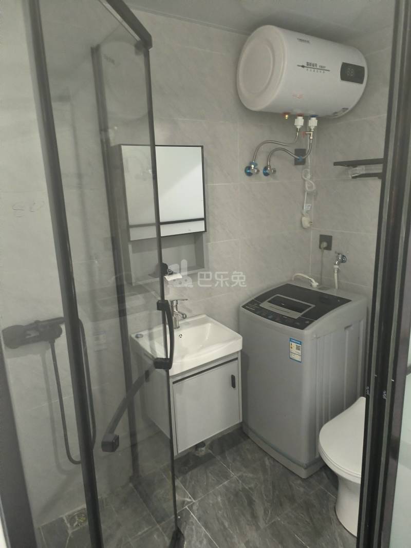 中融城市花园9584466卫生间图4